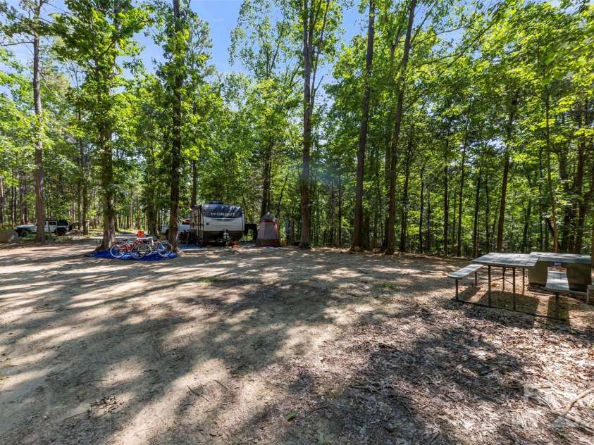 8333 Catawba Cove Drive, Belmont, NC 28012.  MLS# CAR4278915, YatesRealty ID 28739. 
