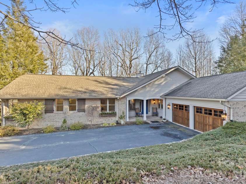 103 Bellshire Drive, Flat Rock, NC 28731.  MLS# CAR4352337, YatesRealty ID 2874. 