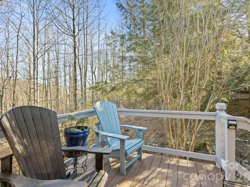 103 Bellshire Drive, Flat Rock, NC 28731.  MLS# CAR4352337, YatesRealty ID 2874. 