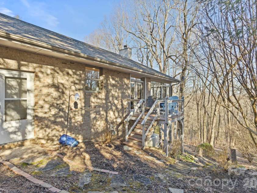 103 Bellshire Drive, Flat Rock, NC 28731.  MLS# CAR4352337, YatesRealty ID 2874. 