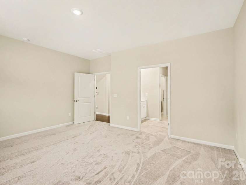 5019 Chegall Crossing Way, Mount Holly, NC 28120.  MLS# CAR4391007, YatesRealty ID 28740. 