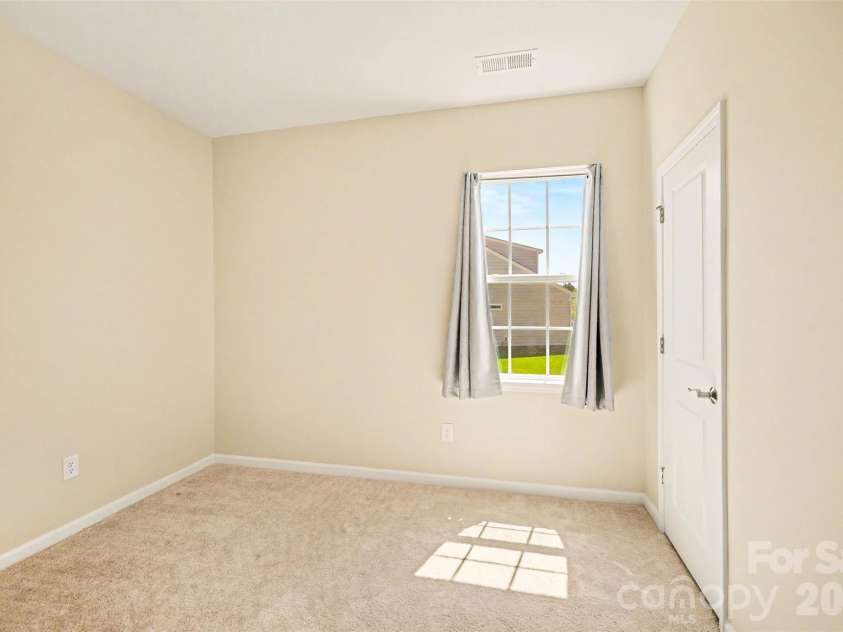 5019 Chegall Crossing Way, Mount Holly, NC 28120.  MLS# CAR4391007, YatesRealty ID 28740. 
