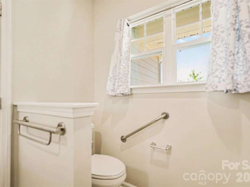 5019 Chegall Crossing Way, Mount Holly, NC 28120.  MLS# CAR4391007, YatesRealty ID 28740. 