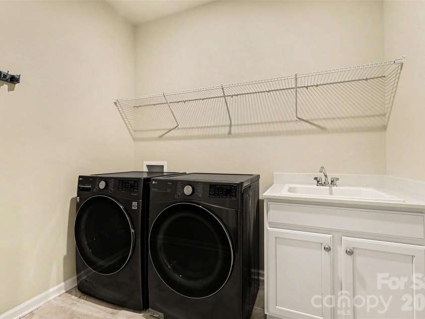5019 Chegall Crossing Way, Mount Holly, NC 28120.  MLS# CAR4391007, YatesRealty ID 28740. 