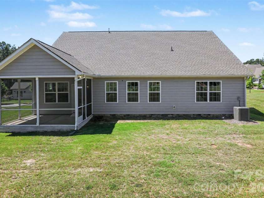 5019 Chegall Crossing Way, Mount Holly, NC 28120.  MLS# CAR4391007, YatesRealty ID 28740. 