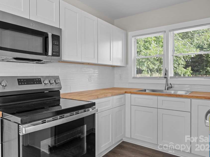 59 Mckinnon Avenue, Concord, NC 28025.  MLS# CAR4280953, YatesRealty ID 28740. 