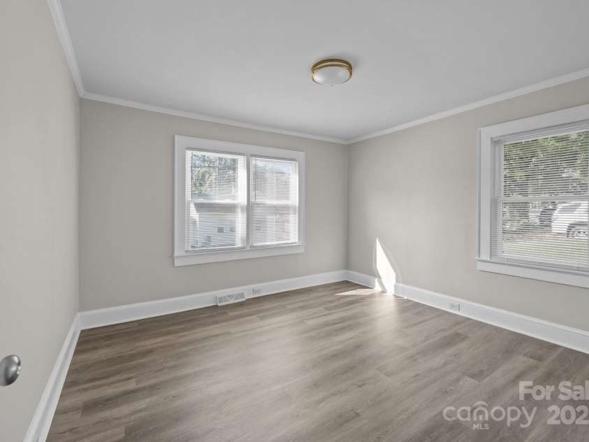 59 Mckinnon Avenue, Concord, NC 28025.  MLS# CAR4280953, YatesRealty ID 28740. 