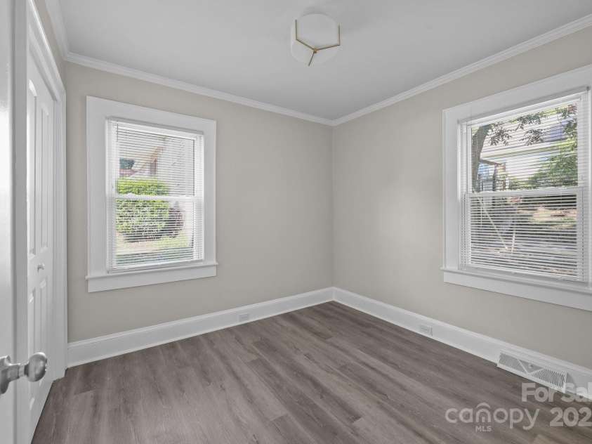 59 Mckinnon Avenue, Concord, NC 28025.  MLS# CAR4280953, YatesRealty ID 28740. 