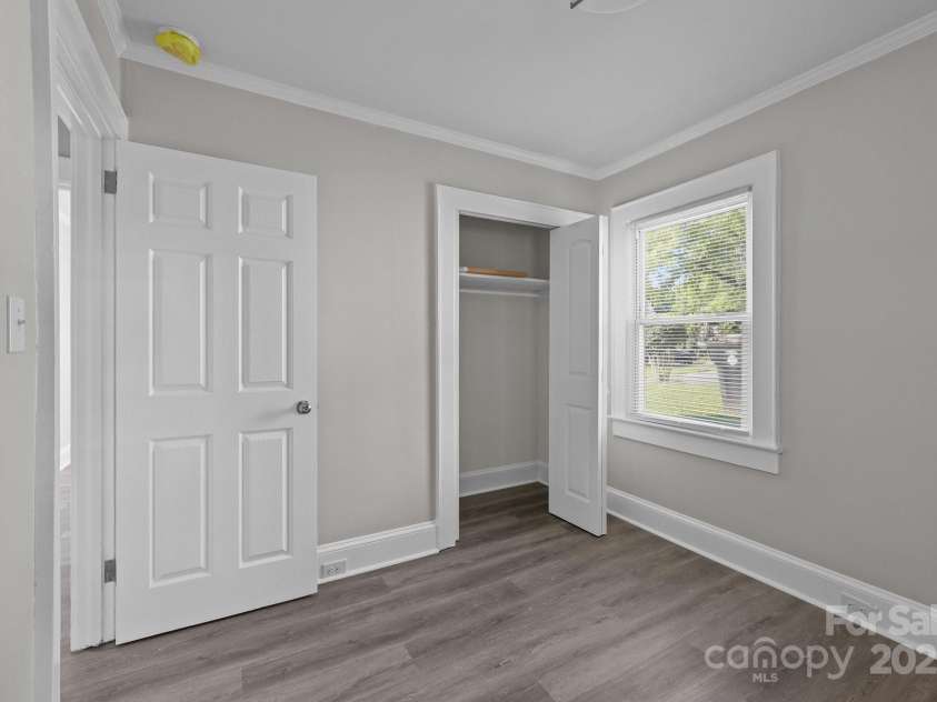 59 Mckinnon Avenue, Concord, NC 28025.  MLS# CAR4280953, YatesRealty ID 28740. 