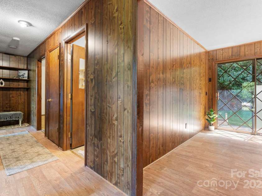 343 Highland Drive, Marion, NC 28752.  MLS# CAR4281875, YatesRealty ID 28741. Hall way/Family Room