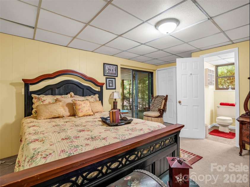 1208 Forest Lake Heights Drive, Nebo, NC 28761.  MLS# CAR4391065, YatesRealty ID 28742. 