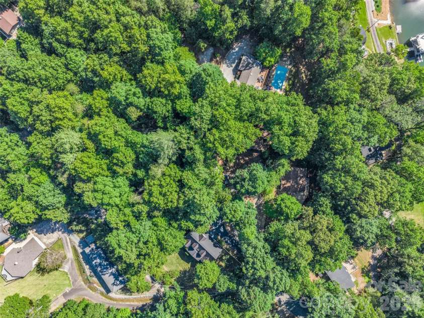 1208 Forest Lake Heights Drive, Nebo, NC 28761.  MLS# CAR4391065, YatesRealty ID 28742. 