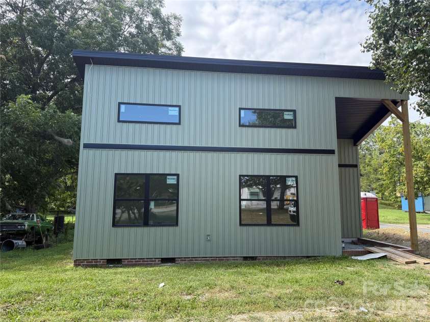 106 Penn Street, Monroe, NC 28112.  MLS# CAR4387788, YatesRealty ID 28743. 