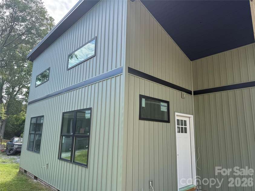 106 Penn Street, Monroe, NC 28112.  MLS# CAR4387788, YatesRealty ID 28743. 