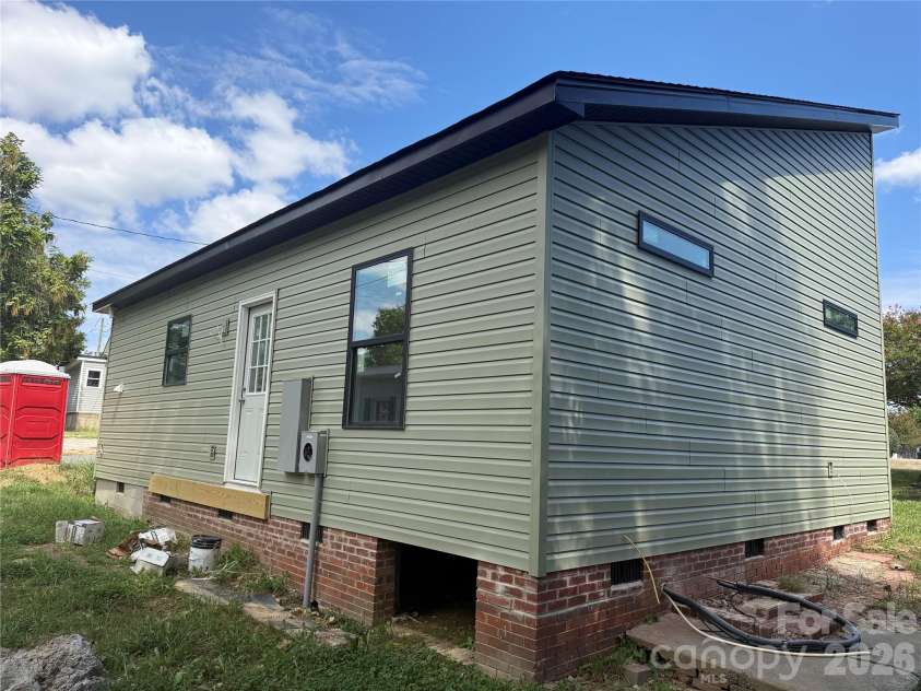 106 Penn Street, Monroe, NC 28112.  MLS# CAR4387788, YatesRealty ID 28743. 