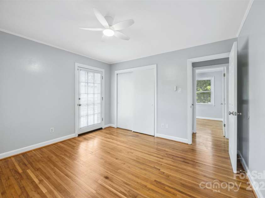 3828 Delgany Drive, Charlotte, NC 28215.  MLS# CAR4278025, YatesRealty ID 28744. 