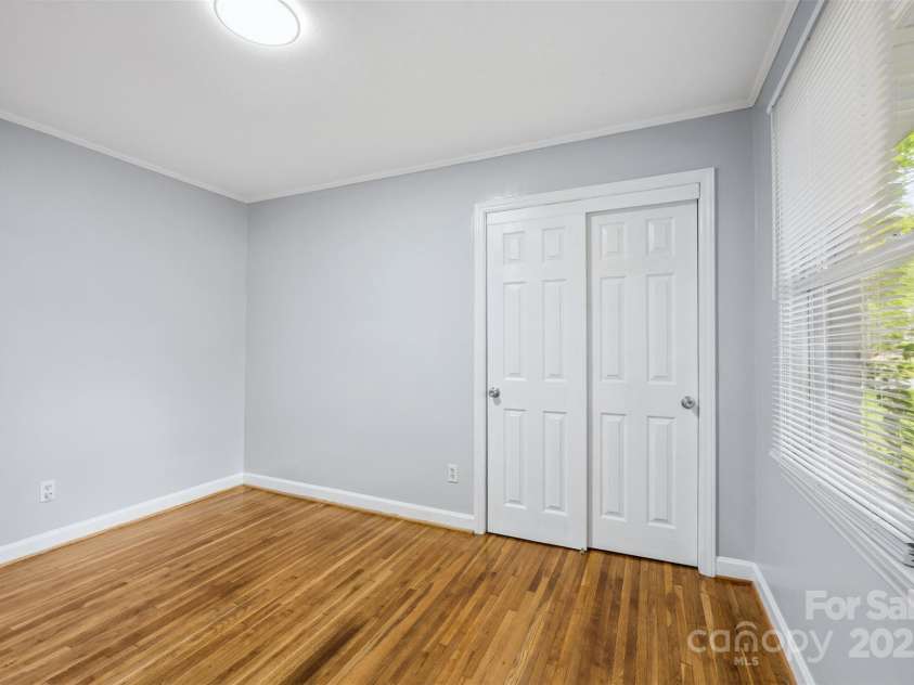 3828 Delgany Drive, Charlotte, NC 28215.  MLS# CAR4278025, YatesRealty ID 28744. 