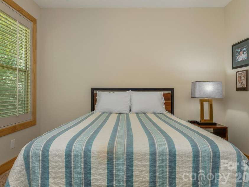 48 River Walk Drive, Asheville, NC 28804.  MLS# CAR4391063, YatesRealty ID 28745. 
