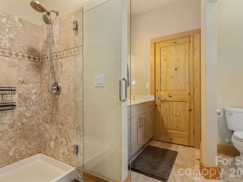 48 River Walk Drive, Asheville, NC 28804.  MLS# CAR4391063, YatesRealty ID 28745. 