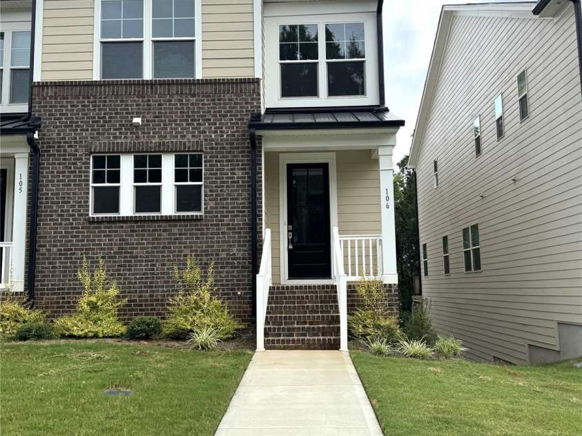 114 Glencoe Lane, Mooresville, NC 28117.  MLS# CAR4221976, YatesRealty ID 28747. 114 Glencoe 106 Front Ext