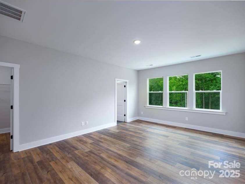 114 Glencoe Lane, Mooresville, NC 28117.  MLS# CAR4221976, YatesRealty ID 28747. Primary Bedroom