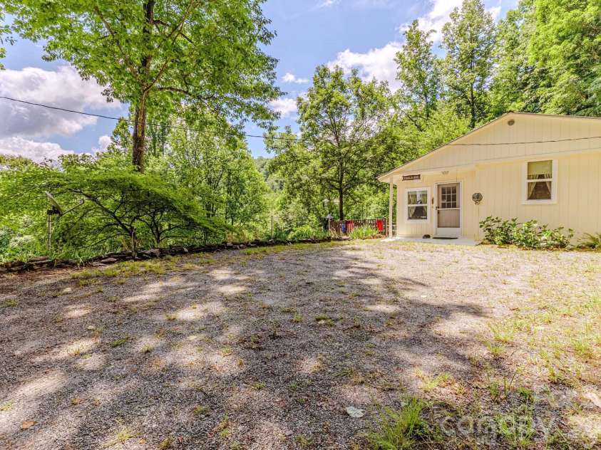 1680 Williamson Road, Whittier, NC 28789.  MLS# CAR4391119, YatesRealty ID 28747. 