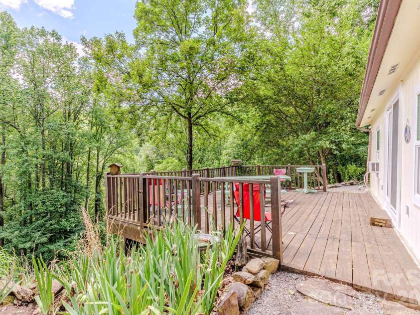 1680 Williamson Road, Whittier, NC 28789.  MLS# CAR4391119, YatesRealty ID 28747. 