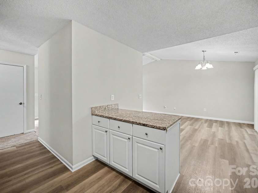 1530 Teddington Drive, Charlotte, NC 28214.  MLS# CAR4389626, YatesRealty ID 28749. 