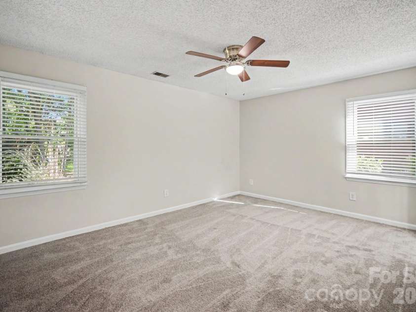 1530 Teddington Drive, Charlotte, NC 28214.  MLS# CAR4389626, YatesRealty ID 28749. 