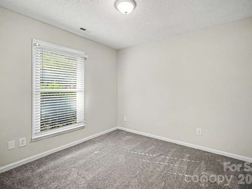 1530 Teddington Drive, Charlotte, NC 28214.  MLS# CAR4389626, YatesRealty ID 28749. 