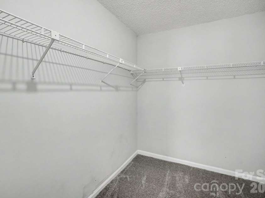 1530 Teddington Drive, Charlotte, NC 28214.  MLS# CAR4389626, YatesRealty ID 28749. 