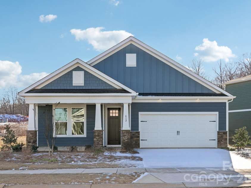 612 Banter Lane, Cramerton, NC 28032.  MLS# CAR4304278, YatesRealty ID 2875. 