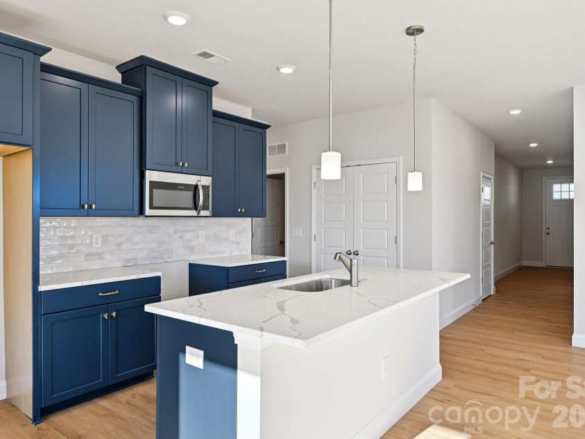 612 Banter Lane, Cramerton, NC 28032.  MLS# CAR4304278, YatesRealty ID 2875. 