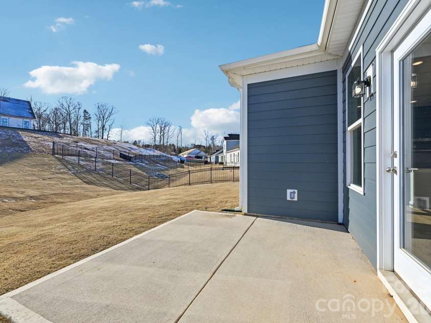 612 Banter Lane, Cramerton, NC 28032.  MLS# CAR4304278, YatesRealty ID 2875. 