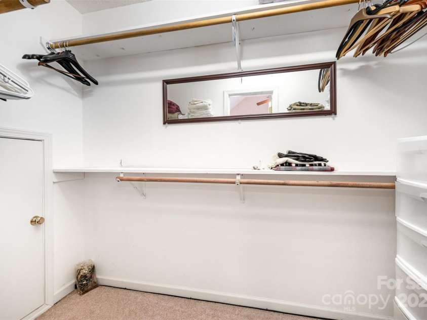 4042 River Falls Drive, Lowell, NC 28098.  MLS# CAR4283716, YatesRealty ID 28755. 