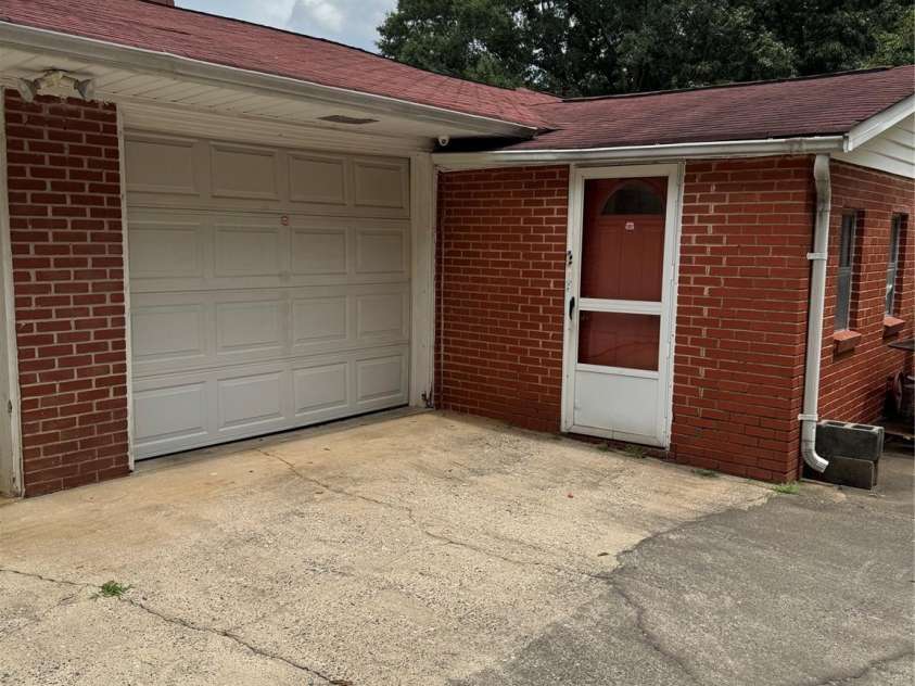 2338 Hoey Church Road, Shelby, NC 28151.  MLS# CAR4275239, YatesRealty ID 28756. 