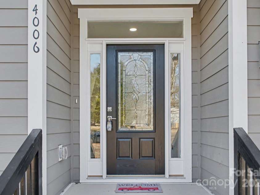 4006 Scarlet Drive, Matthews, NC 28104.  MLS# CAR4251173, YatesRealty ID 28758. 