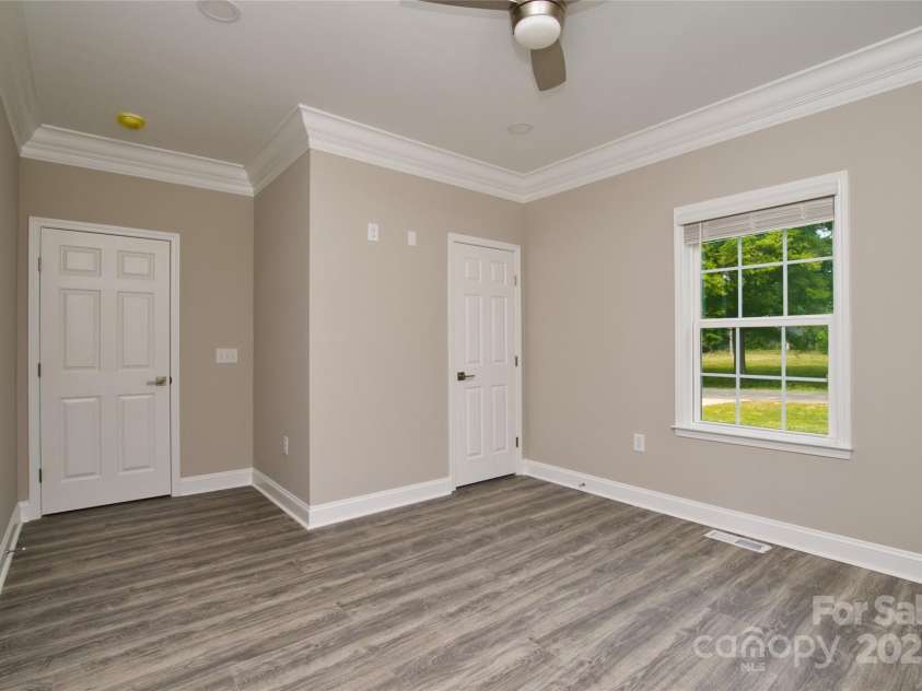 4006 Scarlet Drive, Matthews, NC 28104.  MLS# CAR4251173, YatesRealty ID 28758. Bedroom #1