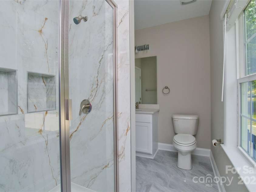 4006 Scarlet Drive, Matthews, NC 28104.  MLS# CAR4251173, YatesRealty ID 28758. Bedroom #1 bathroom