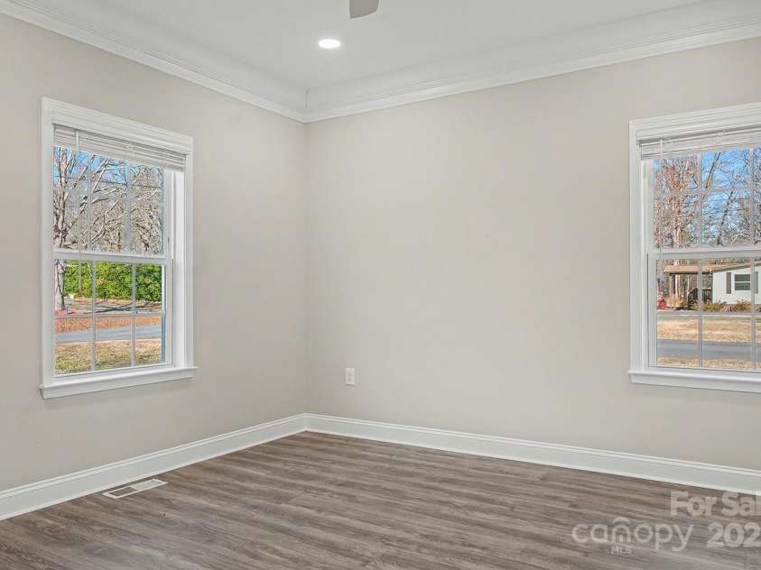 4006 Scarlet Drive, Matthews, NC 28104.  MLS# CAR4251173, YatesRealty ID 28758. Office or bedroom