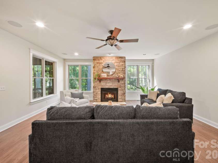 289 Fennel Dun Circle, Biltmore Lake, NC 28715.  MLS# CAR4388138, YatesRealty ID 28759. 