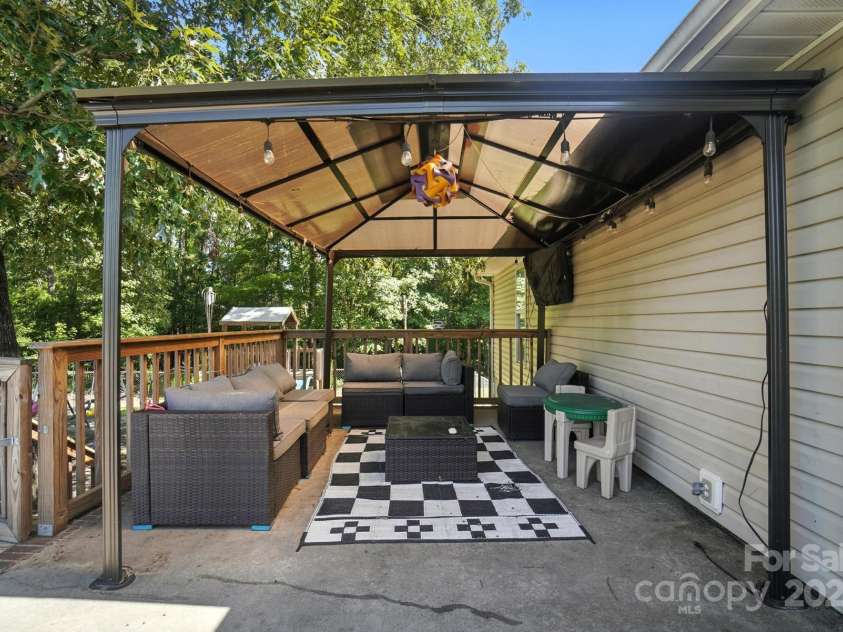 1116 Shop Road, Kershaw, SC 29067.  MLS# CAR4306111, YatesRealty ID 2876. 