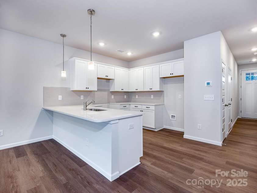 2535 Ruby Dixon Crossing Drive, Gastonia, NC 28056.  MLS# CAR4256272, YatesRealty ID 2876. Kitchen