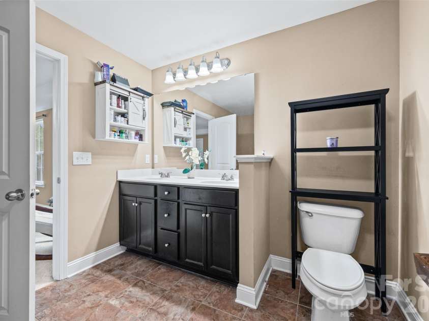 5231 Norway Lane, Rock Hill, SC 29732.  MLS# CAR4384691, YatesRealty ID 28760. 