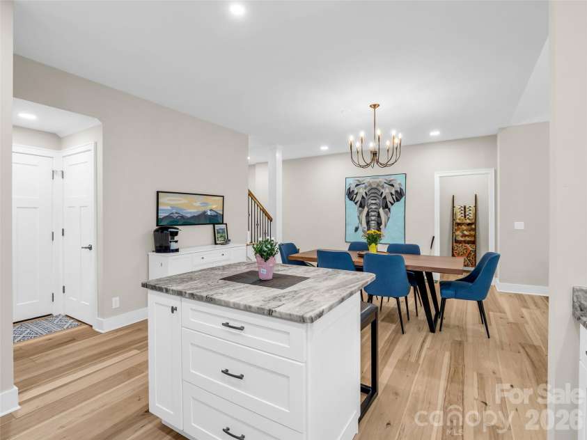 221 Millbrae Loop, Hendersonville, NC 28791.  MLS# CAR4382043, YatesRealty ID 28761. 