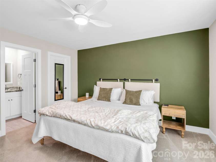 221 Millbrae Loop, Hendersonville, NC 28791.  MLS# CAR4382043, YatesRealty ID 28761. 