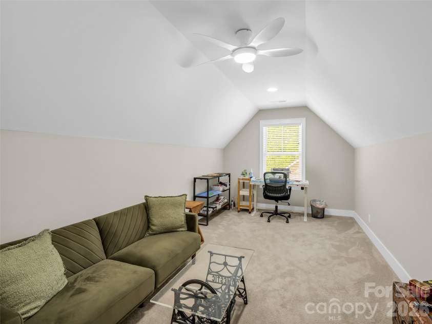 221 Millbrae Loop, Hendersonville, NC 28791.  MLS# CAR4382043, YatesRealty ID 28761. 