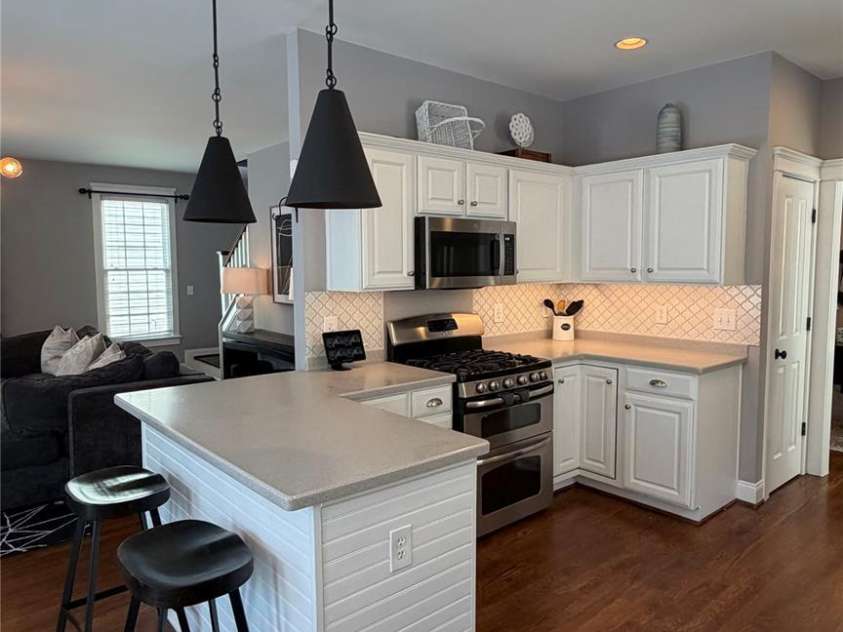 325 Elis Way, Fort Mill, SC 29708.  MLS# CAR4383399, YatesRealty ID 28762. 