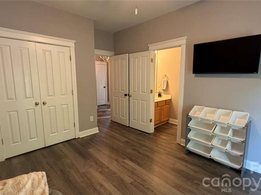 325 Elis Way, Fort Mill, SC 29708.  MLS# CAR4383399, YatesRealty ID 28762. 