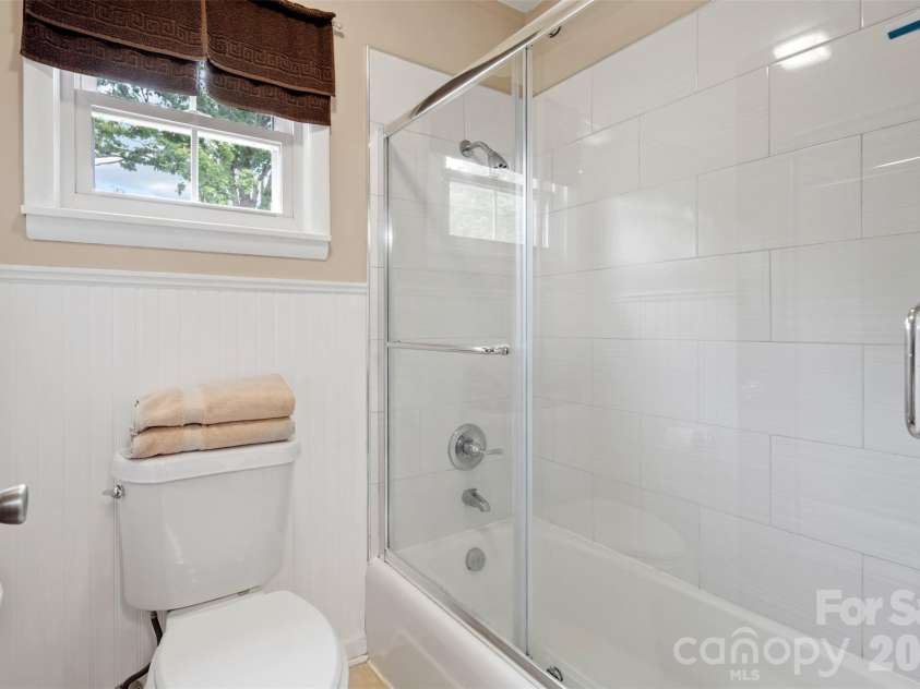 314 Old Leicester Highway, Asheville, NC 28806.  MLS# CAR4388057, YatesRealty ID 28763. 